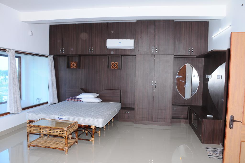 Bharathi Guest House Tiruvannamalai Exterior photo