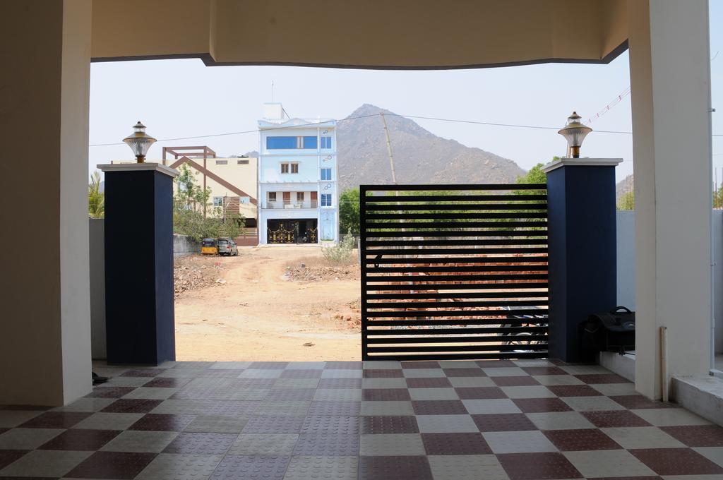 Bharathi Guest House Tiruvannamalai Exterior photo