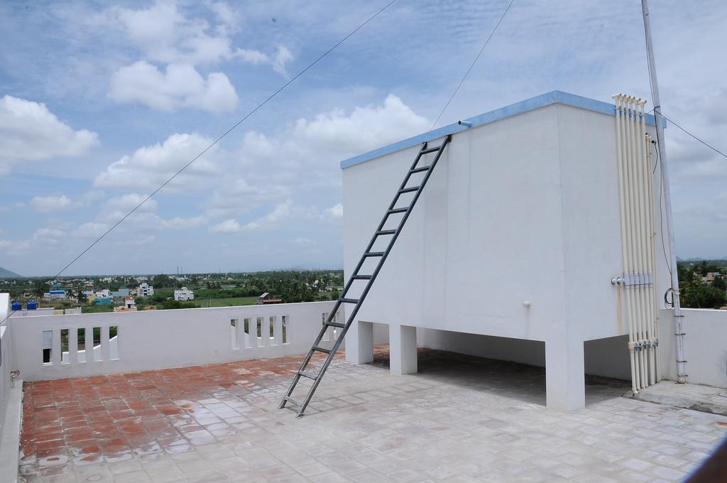 Bharathi Guest House Tiruvannamalai Exterior photo